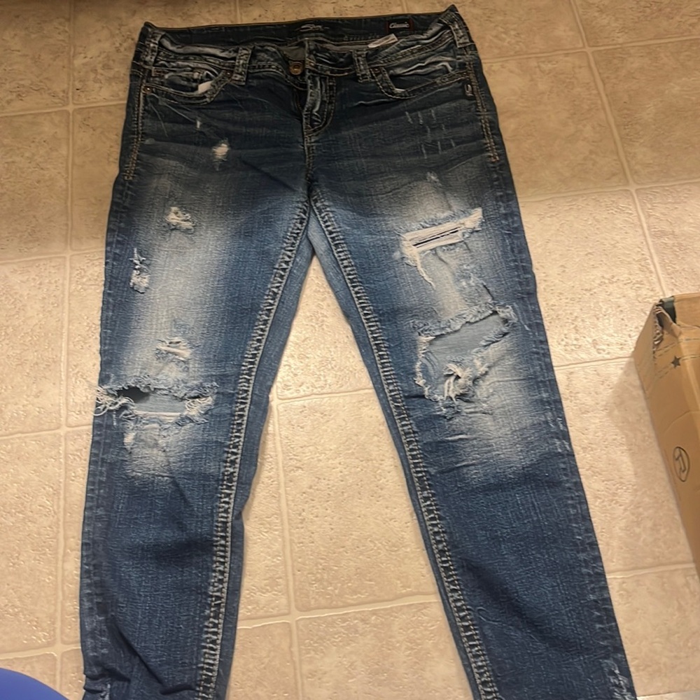 Silver jeans distressed